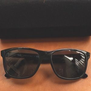Ray Ban women’s unisex men’s black sunglasses